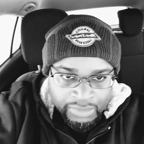 Meet your Posher, Carlos - Picture 4 of 6